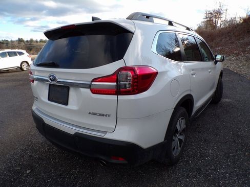 Used 2019 Subaru Ascent Premium image 7