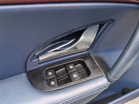 Used 2017 Maserati GranTurismo Convertible image 10