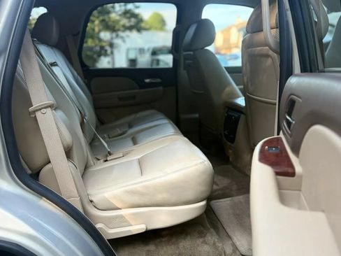 Used 2011 Chevrolet Tahoe LTZ AWD/4WD image 26