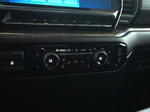 Used 2023 Chevrolet Silverado 1500 LT image 22