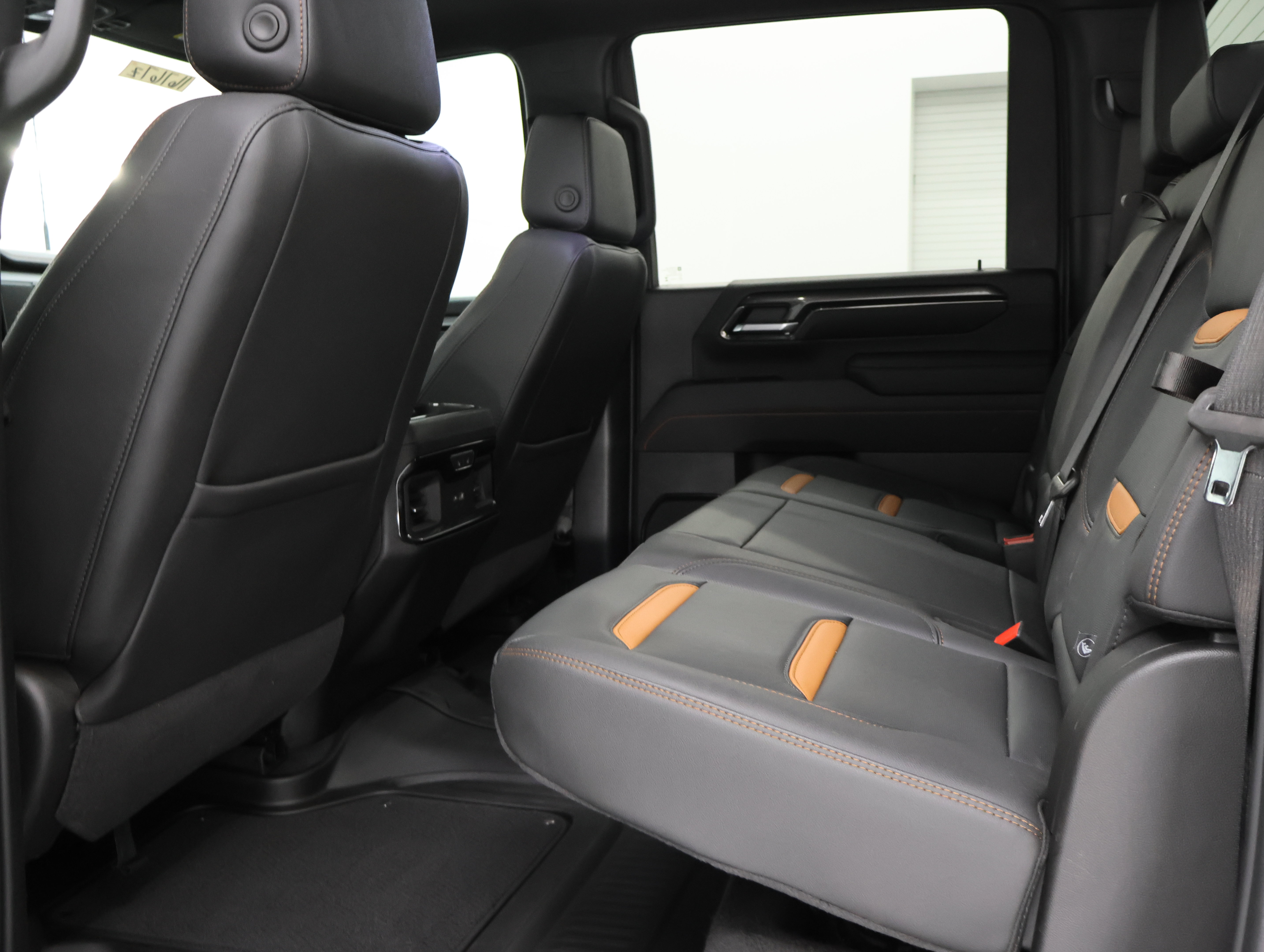 Used 2025 GMC Sierra 2500 AT4 w/ AT4 Premium Plus Package AWD/4WD image 44