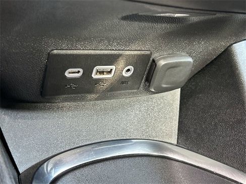 Used 2025 Chevrolet Malibu LT image 27