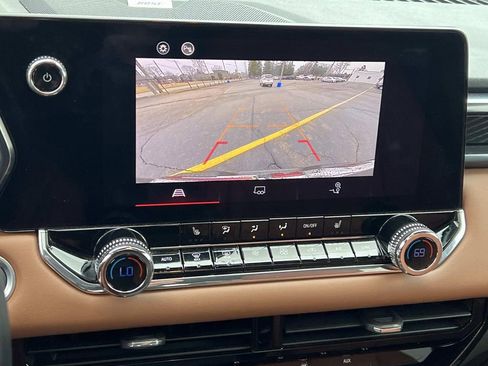 Used 2023 GMC Canyon AT4 w/ Canyon Safety Plus Package image 19