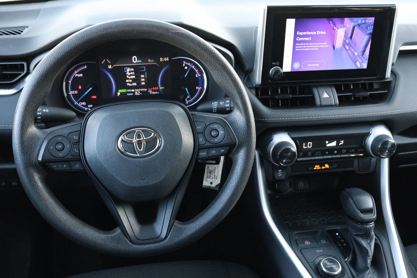 Used 2024 Toyota RAV4 LE AWD/4WD image 16