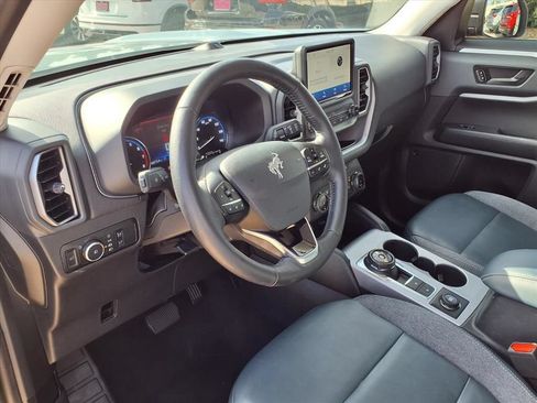 Used 2023 Ford Bronco Sport Outer Banks w/ Tech Package AWD/4WD image 10