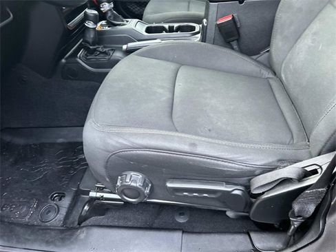 Used 2021 Jeep Wrangler Unlimited Sport image 22