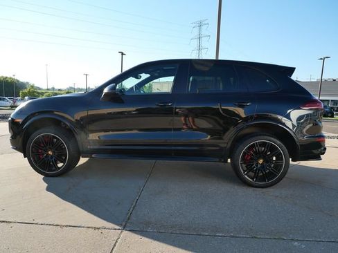 Used 2017 Porsche Cayenne GTS AWD/4WD image 4