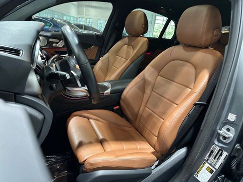 Used 2021 Mercedes-Benz GLC 300 4MATIC Coupe image 5
