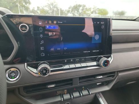 Used 2023 Chevrolet Colorado Trail Boss w/ Technology Package image 18