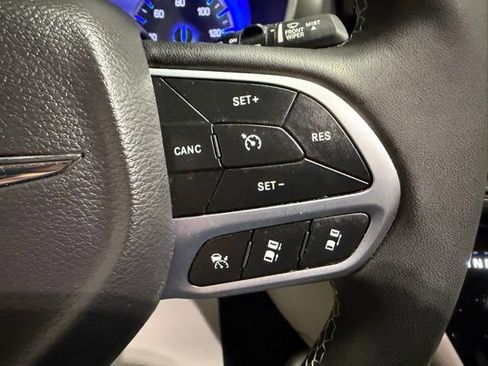 Used 2024 Chrysler Pacifica Touring-L w/ Road Tripper Package image 37