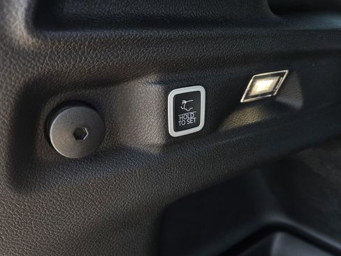 New 2025 Jeep Grand Cherokee L Limited AWD/4WD image 11