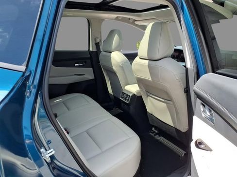 Certified 2025 Nissan Murano SL AWD/4WD image 12