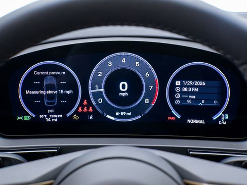 New 2026 Porsche Cayenne image 21