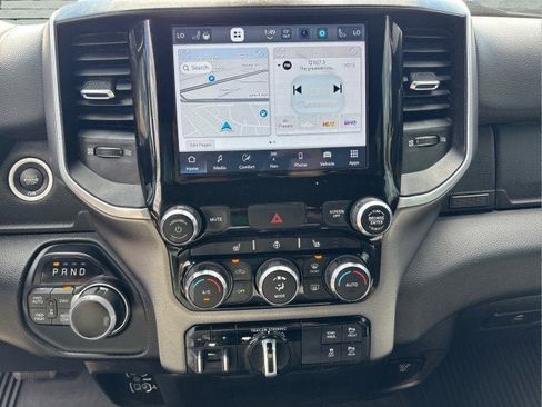 Used 2022 RAM 1500 Big Horn image 13