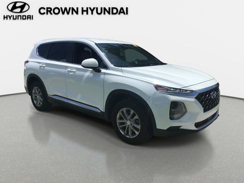 Used 2020 Hyundai Santa Fe SE FWD image 3