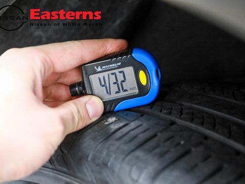 Used 2022 Nissan Rogue SV image 38