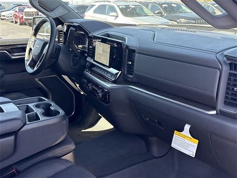 Certified 2025 Chevrolet Silverado 1500 LT image 28