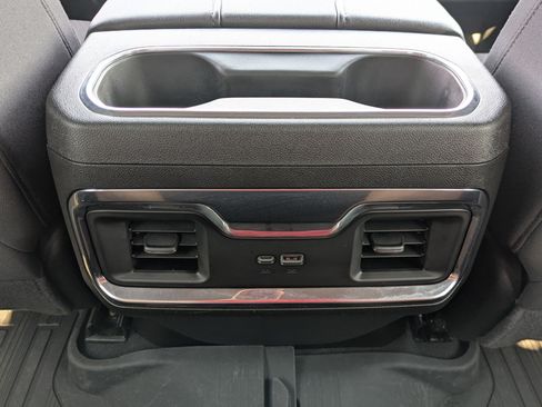Used 2024 GMC Sierra 1500 Elevation w/ Preferred Package AWD/4WD image 34