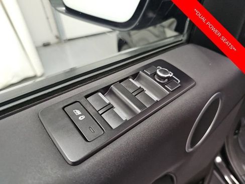 Used 2018 Land Rover Discovery SE AWD/4WD image 13