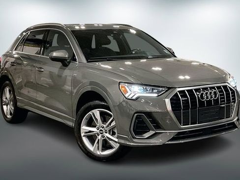 Used 2023 Audi Q3 2.0T Premium w/ Convenience Package image 1