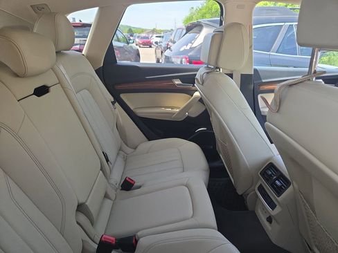 Used 2022 Audi Q5 2.0T Premium Plus AWD/4WD image 12
