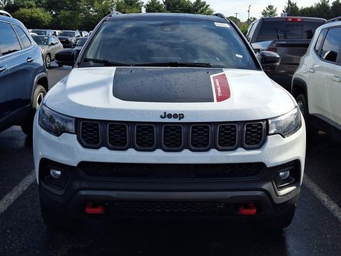 New 2026 Jeep Compass Trailhawk w/ Sun, Sound & Navigation Group AWD/4WD image 2