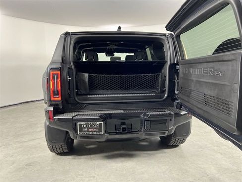 Used 2025 GMC Hummer EV 3X w/ LPO, Cargo Utility Package image 27