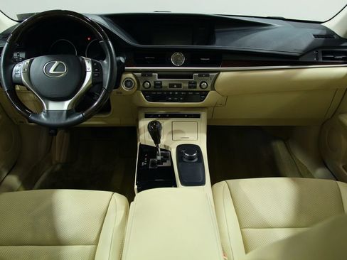 Used 2014 Lexus ES 350 w/ Premium Package FWD image 5
