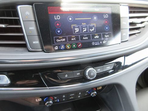 Certified 2024 Buick Enclave Avenir w/ Avenir Technology Package AWD/4WD image 31