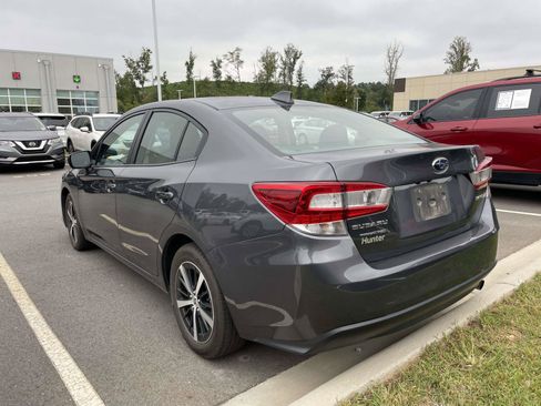 Used 2022 Subaru Impreza 2.0i Premium AWD/4WD image 3