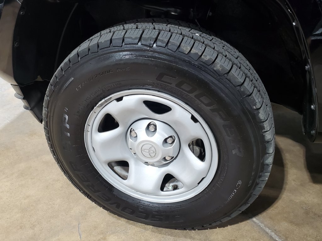 Used 2020 Toyota Tacoma SR w/ SR Convenience Package RWD image 37