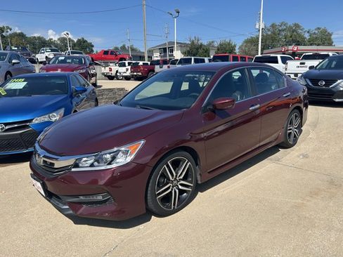 Used 2016 Honda Accord Sport image 1