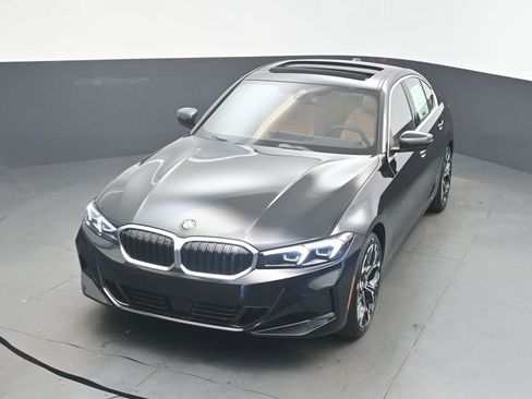 New 2026 BMW 330i Sedan w/ Convenience Package image 30
