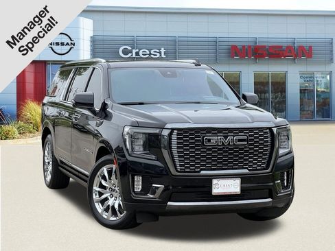 Used 2023 GMC Yukon XL Denali Ultimate w/ LPO, Floor Liner Package AWD/4WD image 1