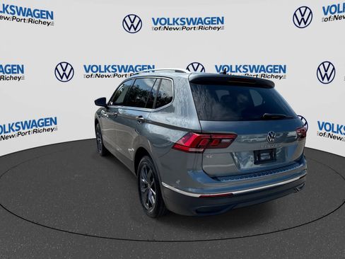 Used 2023 Volkswagen Tiguan SE FWD image 12