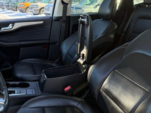 Certified 2021 Ford Escape SEL image 24