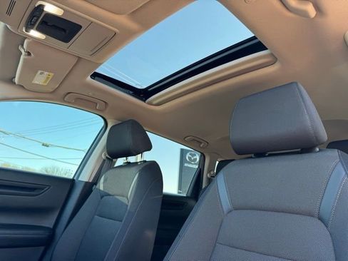 Used 2024 Honda CR-V EX image 12