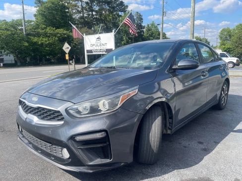 Used 2020 Kia Forte LXS FWD image 3