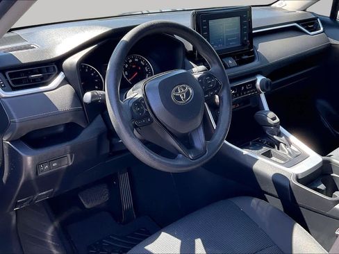 Used 2019 Toyota RAV4 LE w/ Carpet Mat Package FWD image 17