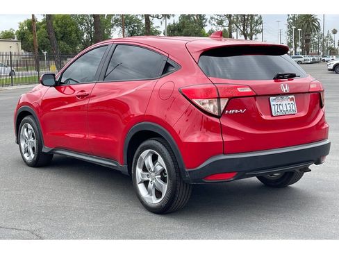 Certified 2017 Honda HR-V LX image 3