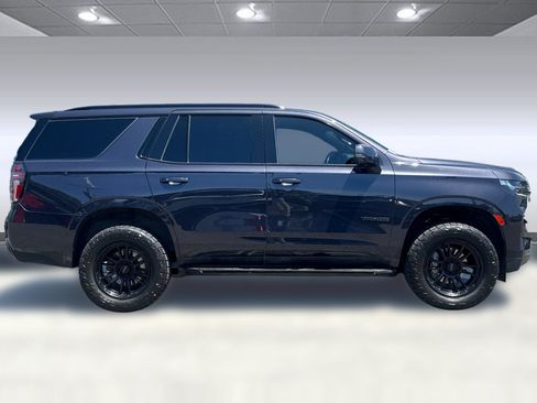 Used 2022 Chevrolet Tahoe RST w/ Luxury Package AWD/4WD image 7