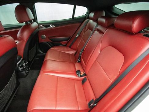 Used 2020 Kia Stinger GT1 image 24