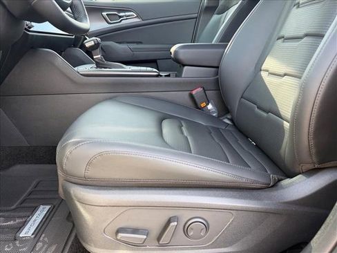 New 2026 Kia Sportage SX AWD/4WD image 11