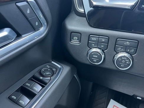 Used 2025 GMC Sierra 1500 Elevation w/ X31 Off-Road Package AWD/4WD image 19