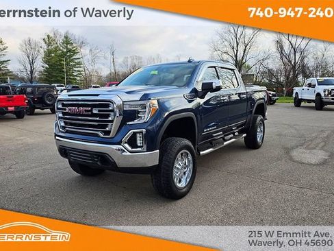 Used 2020 GMC Sierra 1500 SLT w/ X31 Off-Road Package AWD/4WD image 3