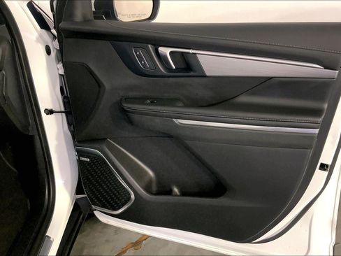 Used 2025 Buick Enclave Preferred FWD image 57