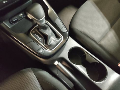 Used 2025 Kia Soul LX image 26