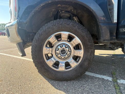 Used 2024 Ford F250 Lariat w/ Lariat Ultimate Package AWD/4WD image 24
