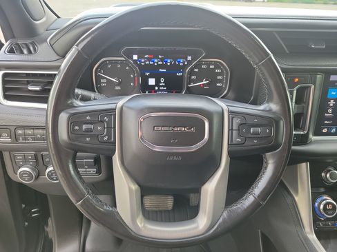 Used 2021 GMC Yukon XL Denali w/ Denali Premium Package AWD/4WD image 22