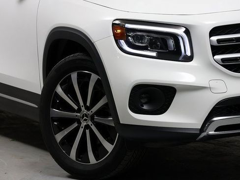 Certified 2023 Mercedes-Benz GLB 250 4MATIC image 3